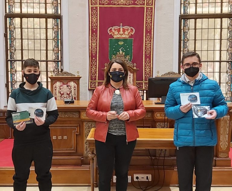 Dos jóvenes de Hellín premiados en el Torneo provincial Fortnite