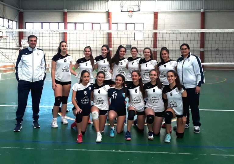 Sendas victorias de los equipos juveniles femeninos de voleibol “Ciudad de Hellín”