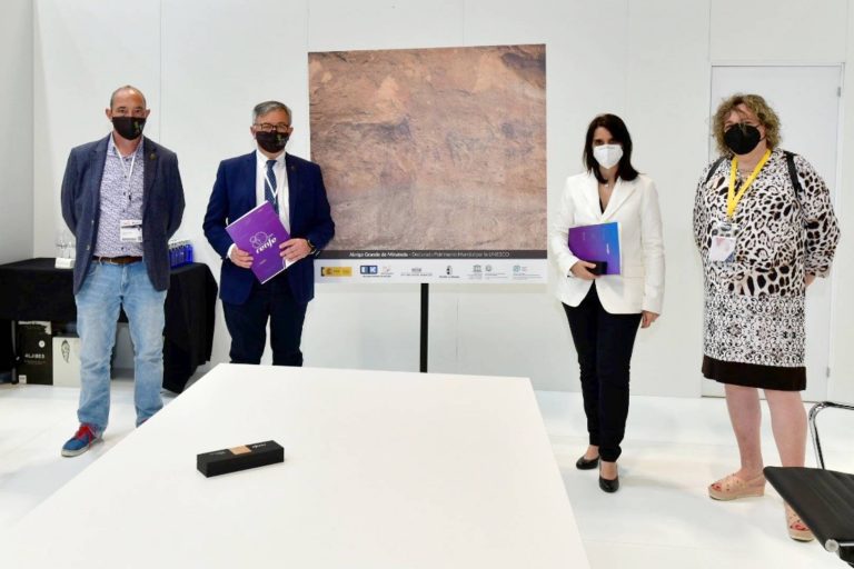 Renfe y el Ayuntamiento de Hellín promocionan el uso del tren para visitar la ciudad