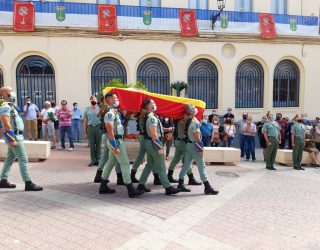 Emocionante y multitudinario entierro del joven hellinero, Rafael  Gallart, sargento del ejército  de Tierra, muerto en un accidente el pasado jueves