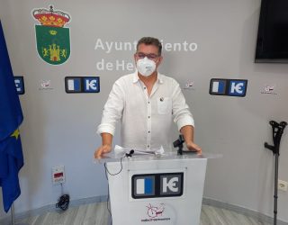 Manuel Serena asegura que el presidente de Castilla-La Mancha, García-Page, solo vino a Hellín a hacerse fotografías