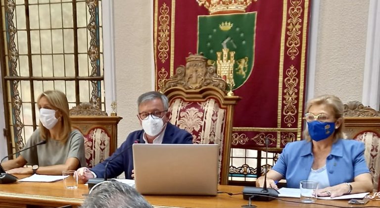 Ramón García defiende en el Pleno el periodo medio de pago del Ayuntamiento a proveedores