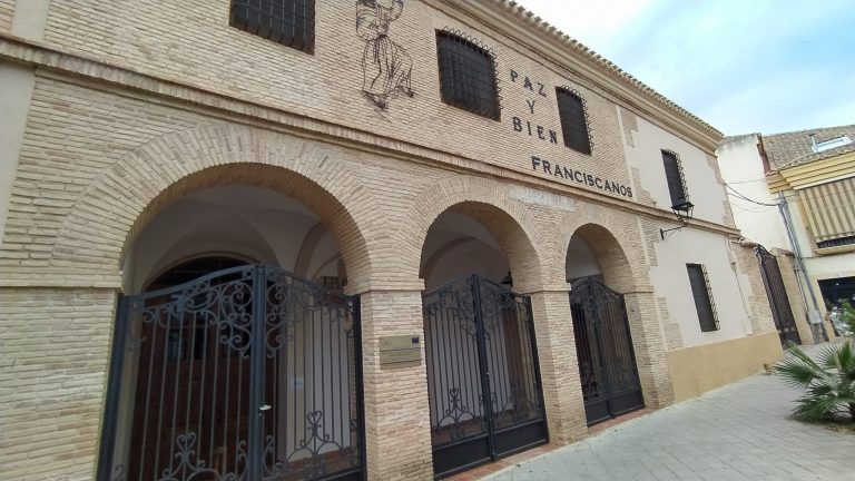 El PP propone mejorar el aspecto de la plaza de San Francisco