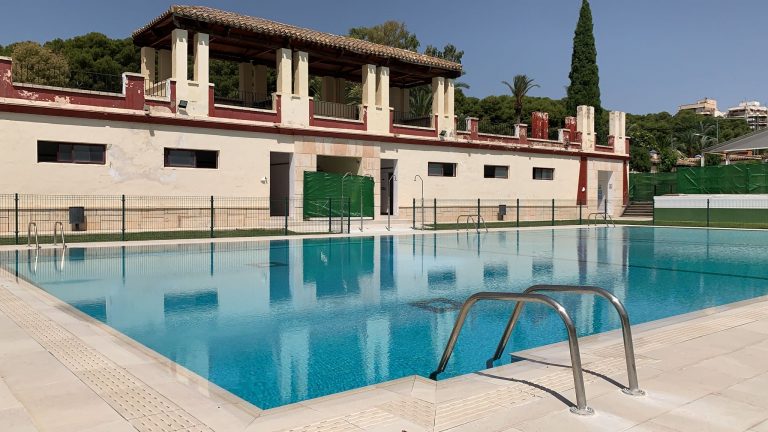 La piscina municipal abrirá sus puertas el viernes a las 12.00 h.