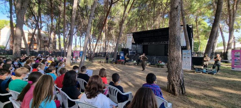 Los agentes medioambientales de Castilla-La Mancha embelesan a los alumnos de Primaria de los colegios de Hellín