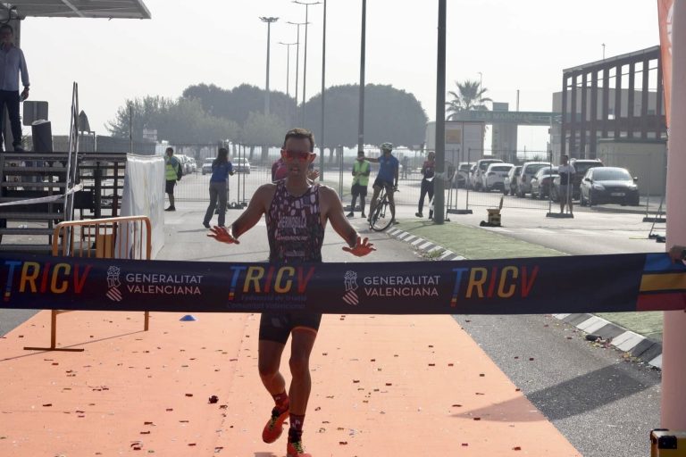 Rafael López Hermosilla, vencedor del IV Duatlón de Almoradí