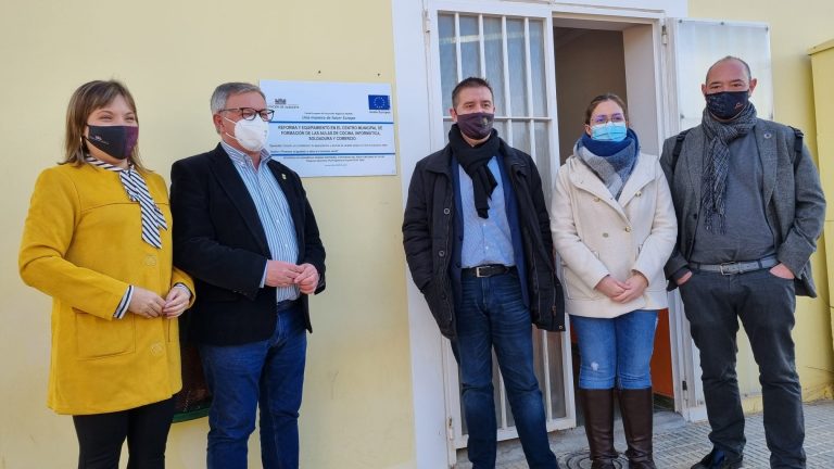 Inaugurada el Aula de Comercio del Centro Municipal de Formación