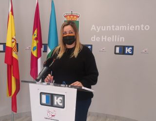 Raquel Tomás dice no entender el acuerdo llegado entre PSOE, PP, Cs y AEH a la hora de aprobar el Presupuesto General del Ayuntamiento