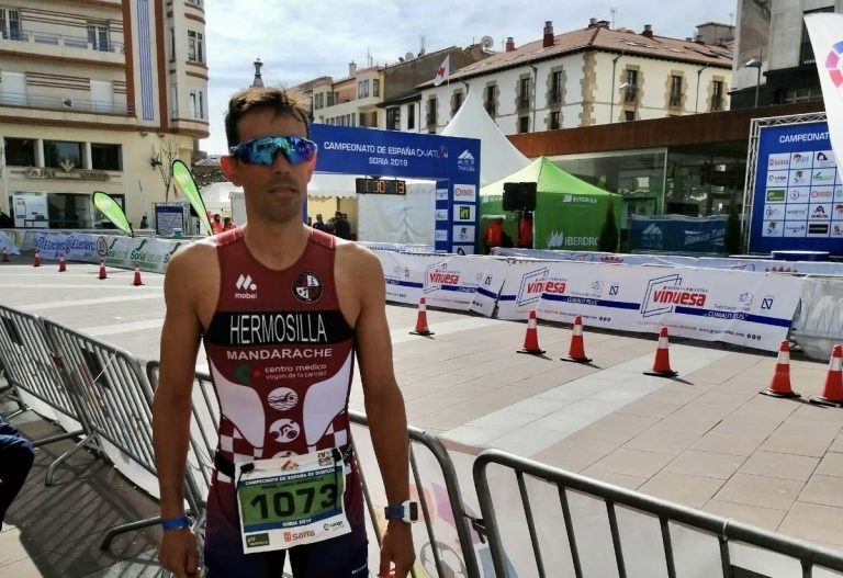 El duatleta hellinero, Rafael Hermosilla, cambia de club