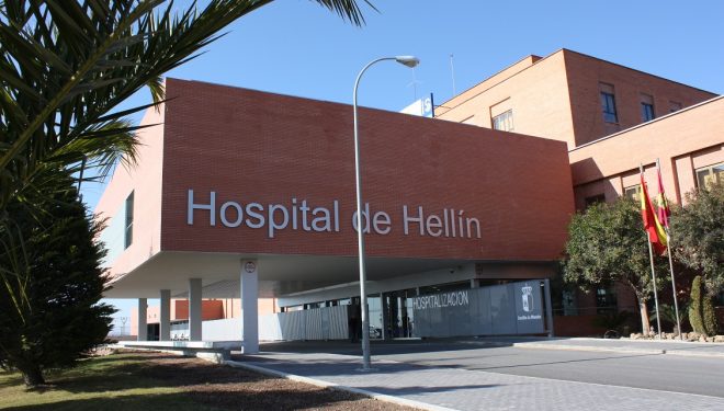 Más de 680 pacientes esperan una operación en Hellín, 21 superan los seis meses de demora
