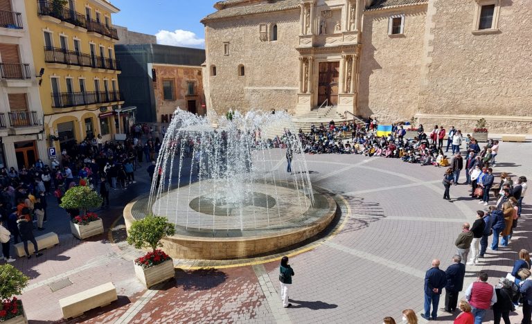 Manifestación de un minuto de silencio contra la Guerra de Ucrania