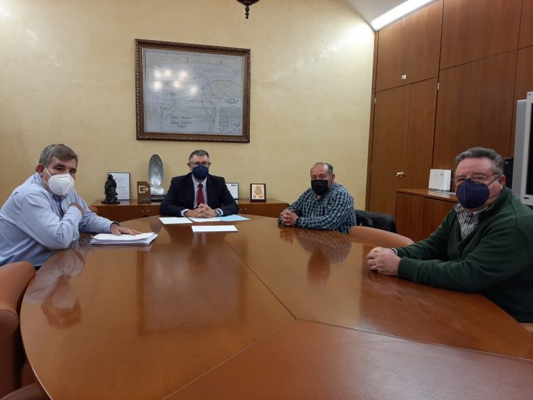 Reunión de la Confederación Hidrográfica del Segura y la Comunidad de Regantes Martínez Parras de Hellín