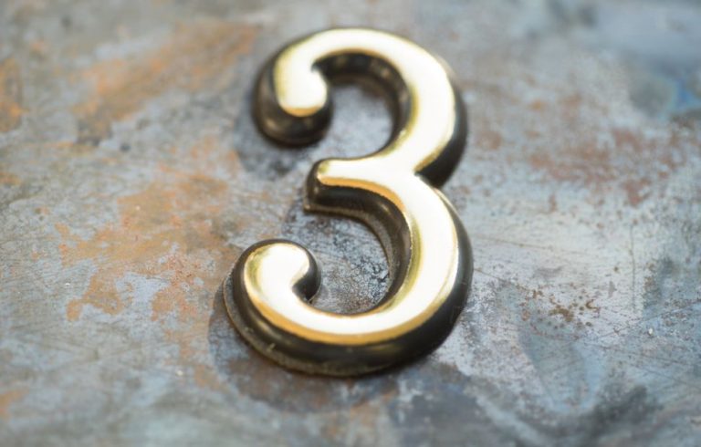 TRES – 3 – III – …