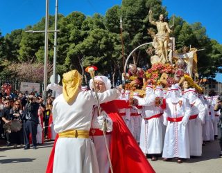 La procesión de “El Encuentro” pone fin a la Semana Santa de Hellín