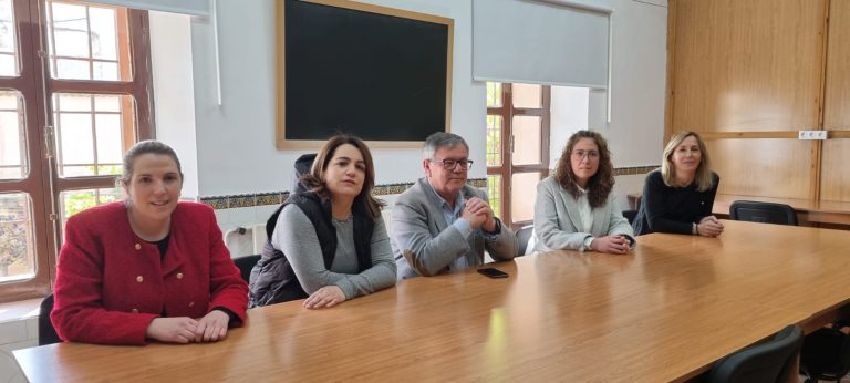 Apertura de salas de estudios en la Casa de la Cultura