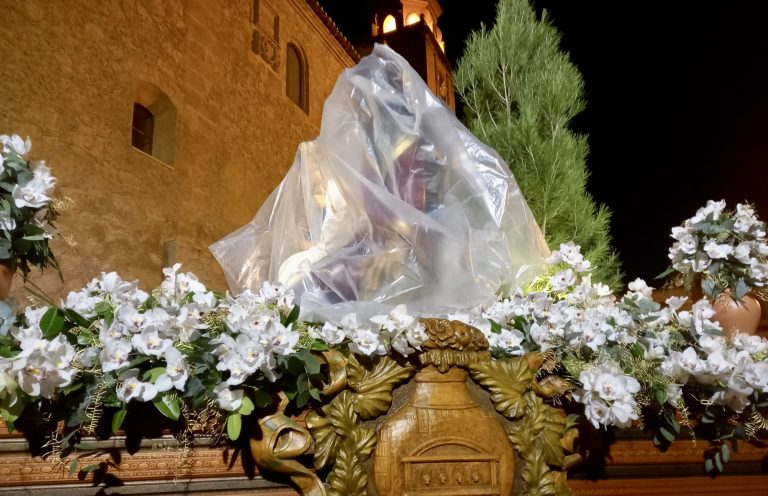 La Procesión de “La Oración del Huerto” tuvo que suspenderse a la mitad del recorrido