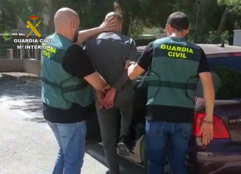 Detenido un experimentado delincuente como presunto autor de robos en el interior de vehículos en Tobarra
