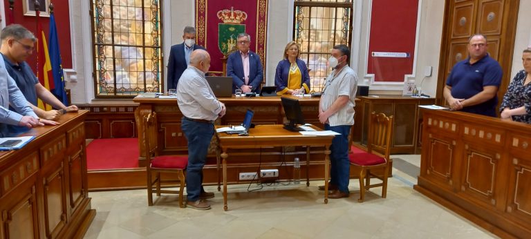El Pleno del Ayuntamiento recurre a los gobiernos de la nación y de la comunidad autonómica para que ADIF preste atención a sus reclamaciones ferroviarias