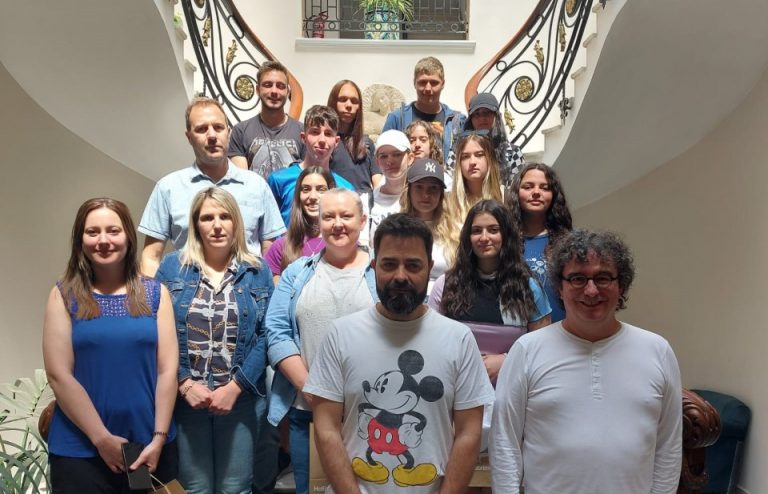 Recibimiento en el Ayuntamiento a los estudiantes polacos que comparten el proyecto Erasmus-k-121