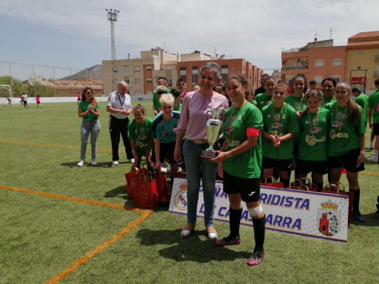 El Hellín Femenino vencedor del torneo cuadrangular de Calasparra