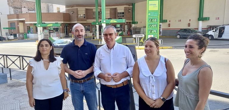 El PP, por mediación de Vicente Aroca, vuelve a pedir que se supriman los impuestos de los hidrocarburos