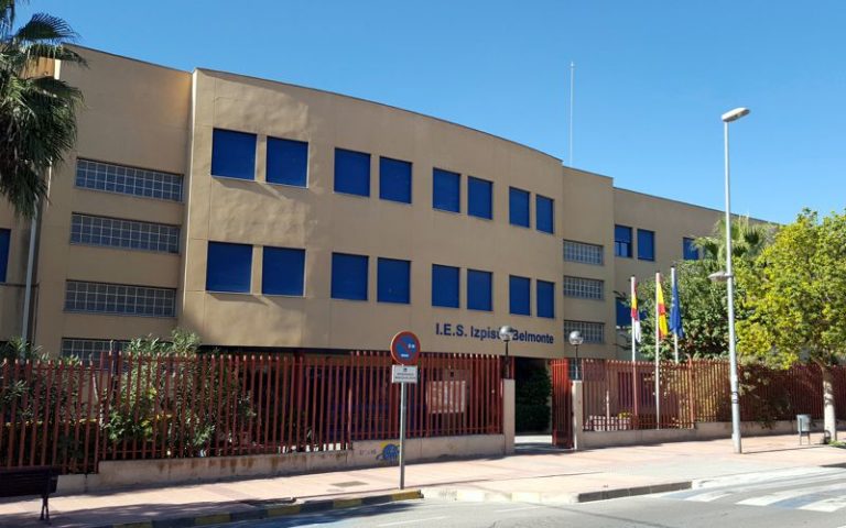Primer premio para el IES Izpisúa Belmonte en el II Concurso Nacional de Podcast Escolar de Radio Nacional de España