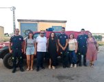 Encuentro entre miembros del Cuerpo de Bomberos de Hellín y los vecinos del barrio del Calvario
