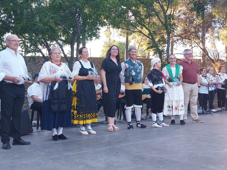 Numeroso público acudió al II Certamen Nacional de Folclore