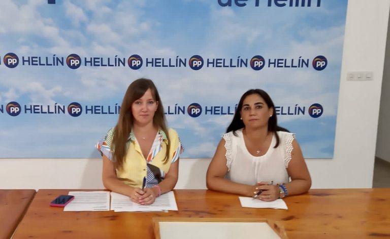 Tania Andicoberry pide desde Hellín a García-Page que no sea cobarde y vote en contra de la ley de la Memoria Democrática