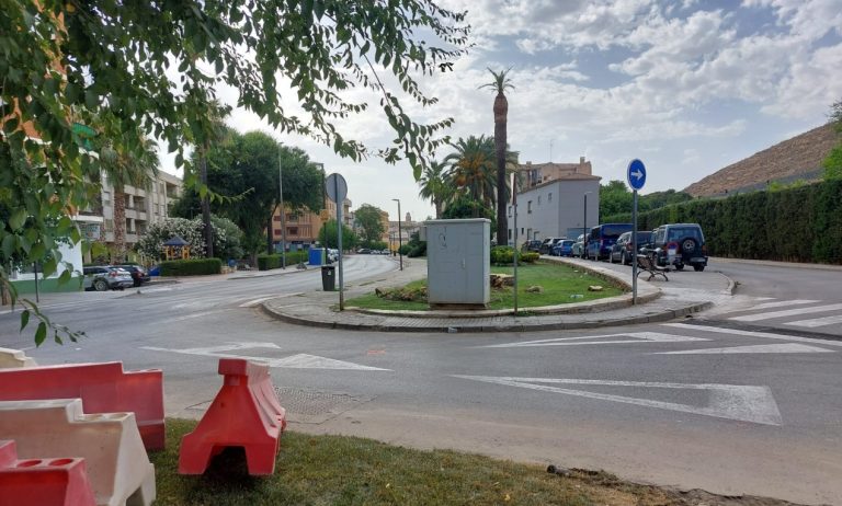 Avanzan las obras de remodelación total de la calle Libertad, la avenida del Poeta Mariano Tomás y carretera de Murcia