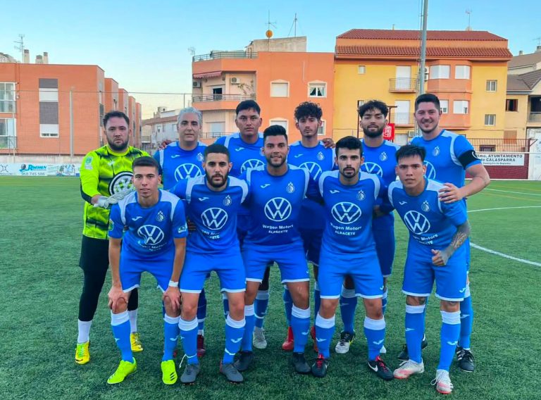 Abultada derrota del Hellín CF en el primer partido de la pretemporada