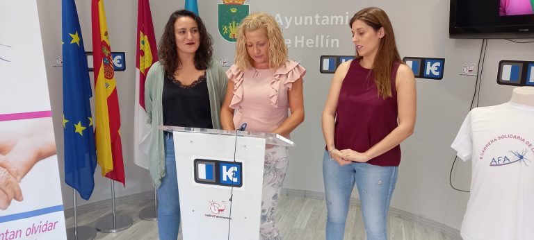 X Carrera Solidaria de la Mujer organizada por la Asociación de Familiares y Enfermos de Alzheimer (AFA)