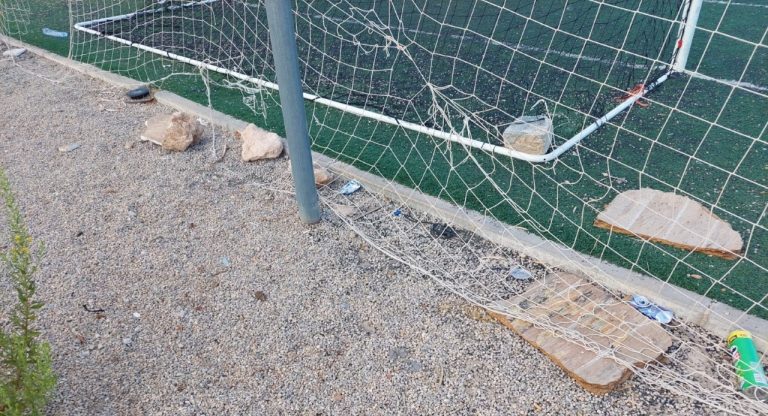 El Partido Popular denuncia las malas condiciones en que se encuentra el campo de deportes de Nava de Campaña