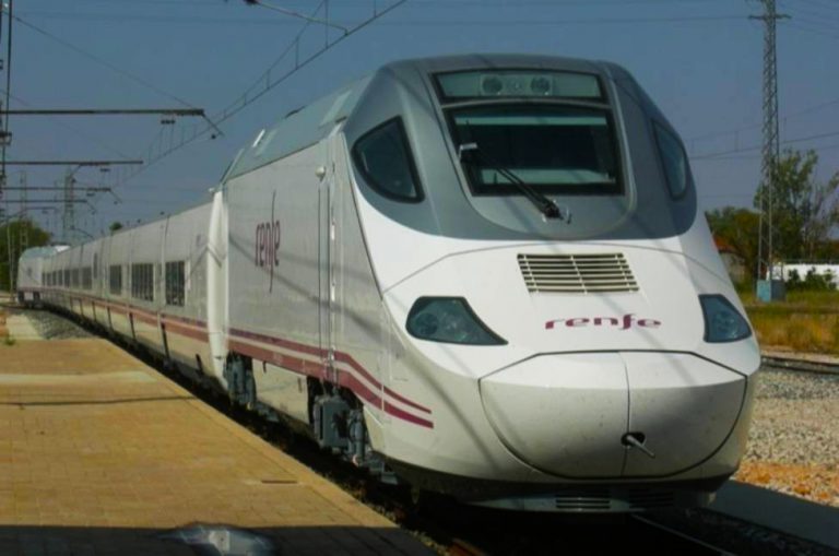 VOX clama indignada desde Murcia por el cierre de la línea ferroviaria Albacete-Murcia
