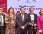 El Ayuntamiento de Hellín y el Colegio “San Rafael” premiados en la gala del Día de la Enseñanza