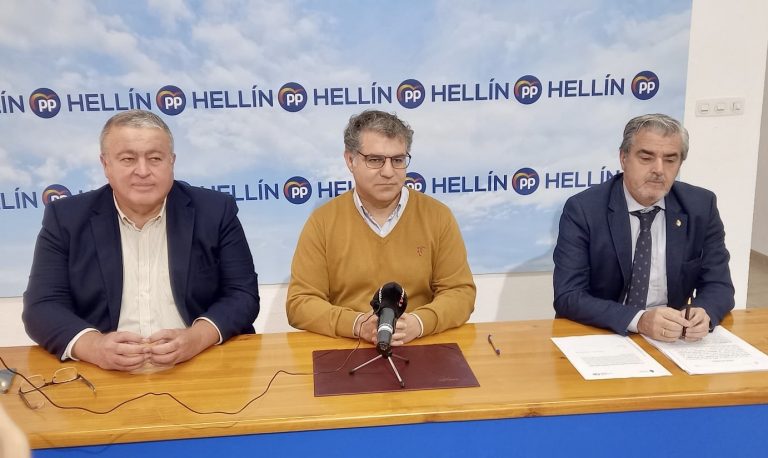 “La supresión del servicio ferroviario ha sido una traición a Hellín y su comarca, un agravio llevado a cabo con premeditación y alevosía”