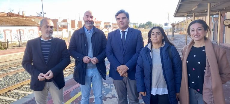 El coordinador regional de Infraestructuras y Transporte del PP, asegura que la situación ferroviaria en Hellín ha llegado al límite