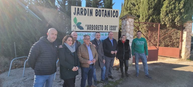 Visita del viceconsejero de Medio Ambiente al Arboreto de Isso