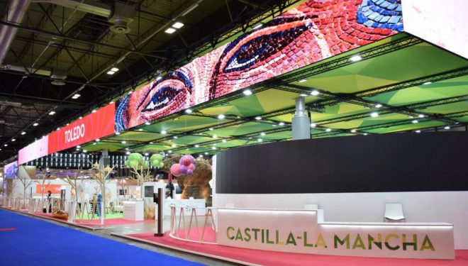 La Junta de Comunidades, a través de su consejera, Patricia Franco, presentó el estand de Castilla-La Mancha en la edición 2023 de FITUR