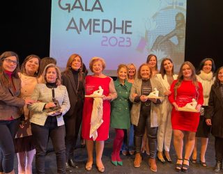 Entrega de los premios otorgados por la Asociación de Mujeres Empresarias (AMEDHE)