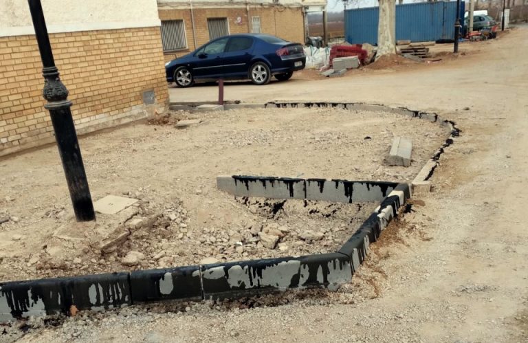 El equipo de gobierno del Ayuntamiento, pone en conocimiento de la Guardia Civil los actos vandálicos que se están produciendo en la obras de remodelación en Nava de Campaña