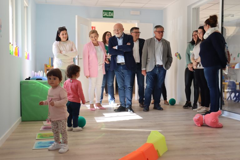Inauguración las Escuelas Infantiles de las pedanías de Nava de Campaña y Agramón