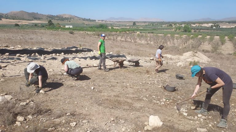 Se reinician los trabajos arqueológicos en Loma Eugenia por  un equipo del INAPH de la Universidad de Alicante