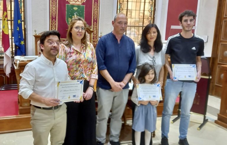 Entrega de los premio de la III edición del Concurso Literario “Hellín 2 Patrimonios O +”