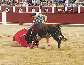 Rubén Pinar, triunfador indiscutible de la corrida de toros a beneficio de ASPRONA