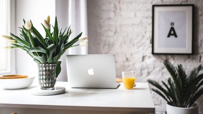 Atrae la Riqueza y el Éxito a tu Escritorio: Los Secretos del Feng Shui