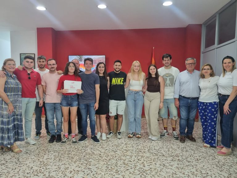 El PSOE y JJ.SS de Hellín con las reivindicaciones del Orgullo LGTBI+