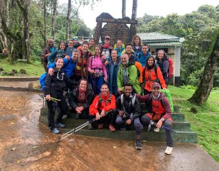 Dos endocrinólogas del SESCAM y un paciente con diabetes de Hellín alcanzan la cima del Kilimanjaro