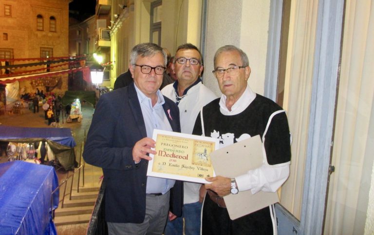 Posponen la moción presentada por el GM de PSOE para el nombramiento de Emilio Sánchez Villena como Cronista Oficial de la Villa