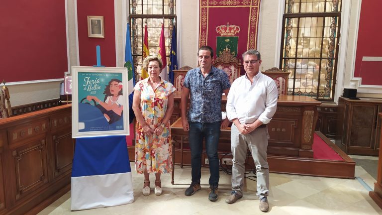 El bibliotecario, Manuel Sagredo, autor del cartel de la Feria de Hellín 2023